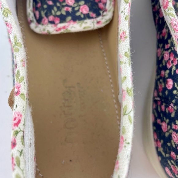 Wide Width! Hotter Mabel, Navy Floral, Size 7W - Picture 4 of 6